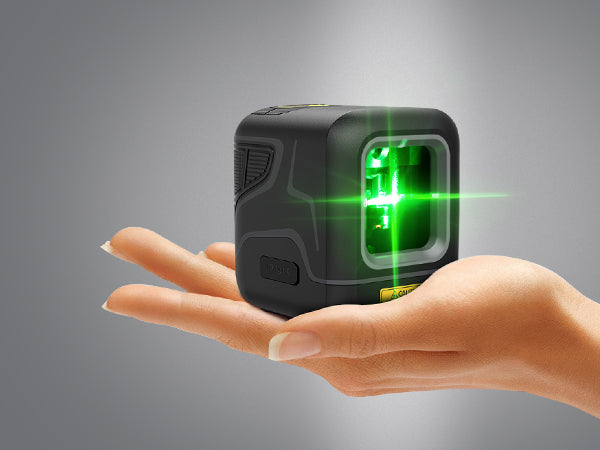 Fanttik D2 Cross Laser Level, DIY Self-Leveling Green Beam Horizontal and Vertical Line Laser Level with 100 Ft Visibility, with Rechargeable Battery, Pulse Mode