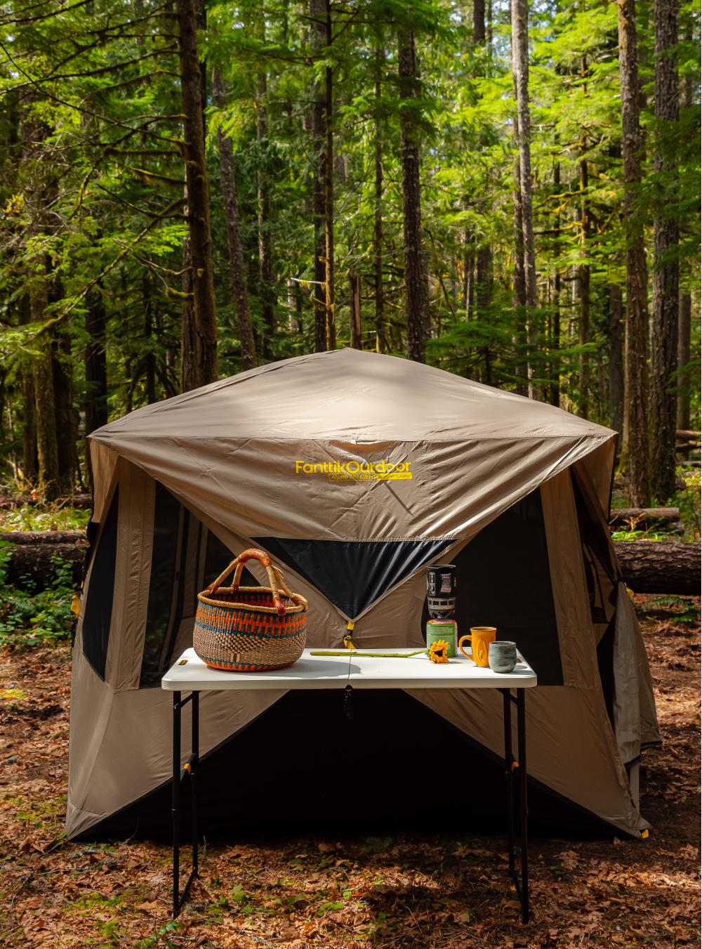 FanttikOutdoor Cabin Tents