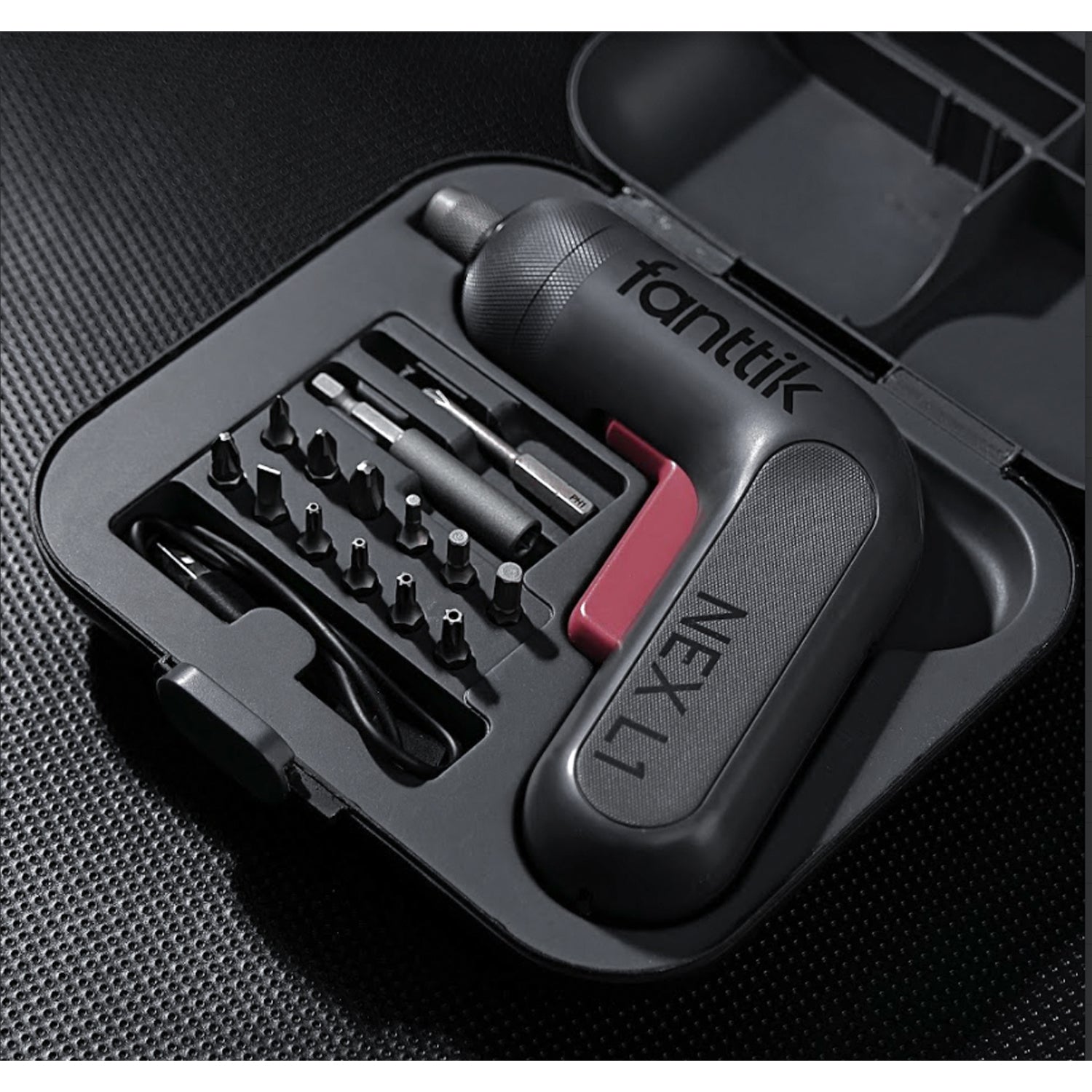 Fanttik L1 Pro Power Screwdriver,14 pcs S4 metal bits that cover all you need, USB A to C cable