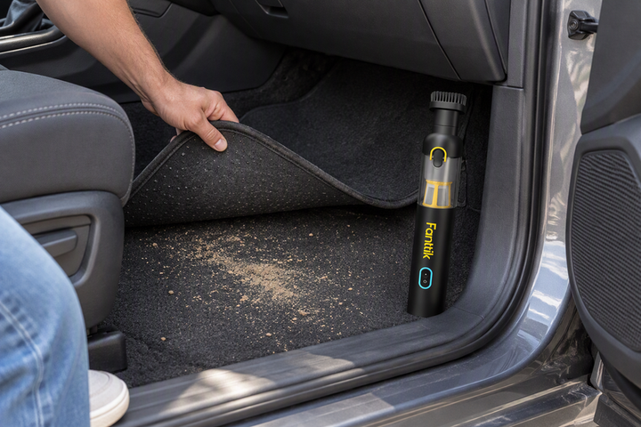 How to Vacuum Sand and Grit From Car Carpet