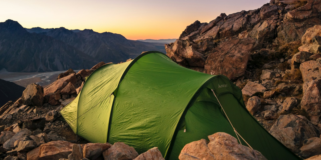 Which Knot Is Most Useful for Setting up a Tent?