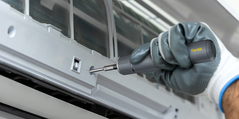 Mastering One-Handed Operation in Cramped Interior Spaces